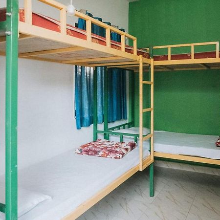 Rasta Mansion Beach Hostel And Roomsアランボル エクステリア 写真