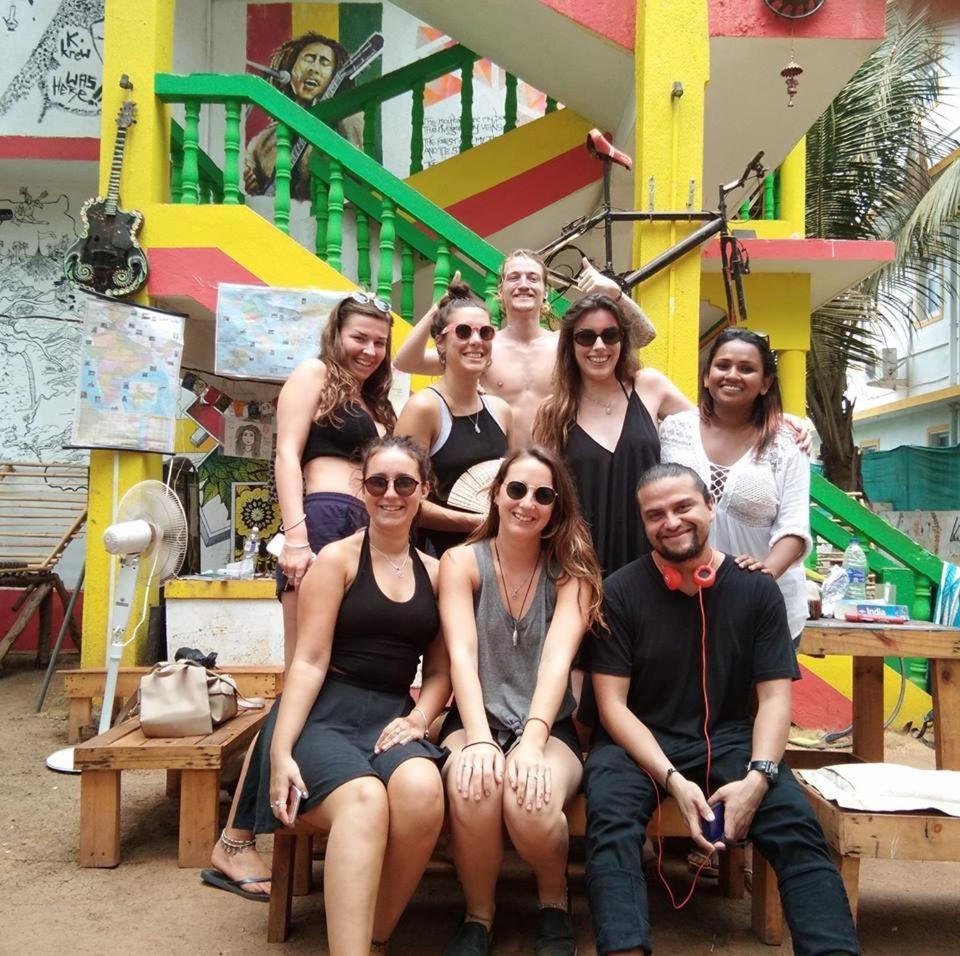 Rasta Mansion Beach Hostel And Roomsアランボル エクステリア 写真