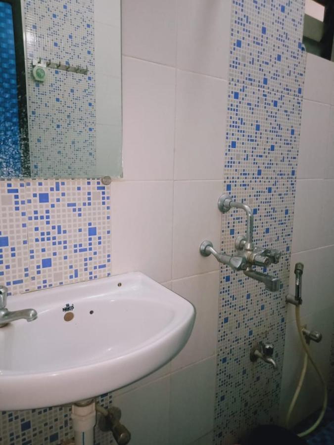 Rasta Mansion Beach Hostel And Roomsアランボル エクステリア 写真