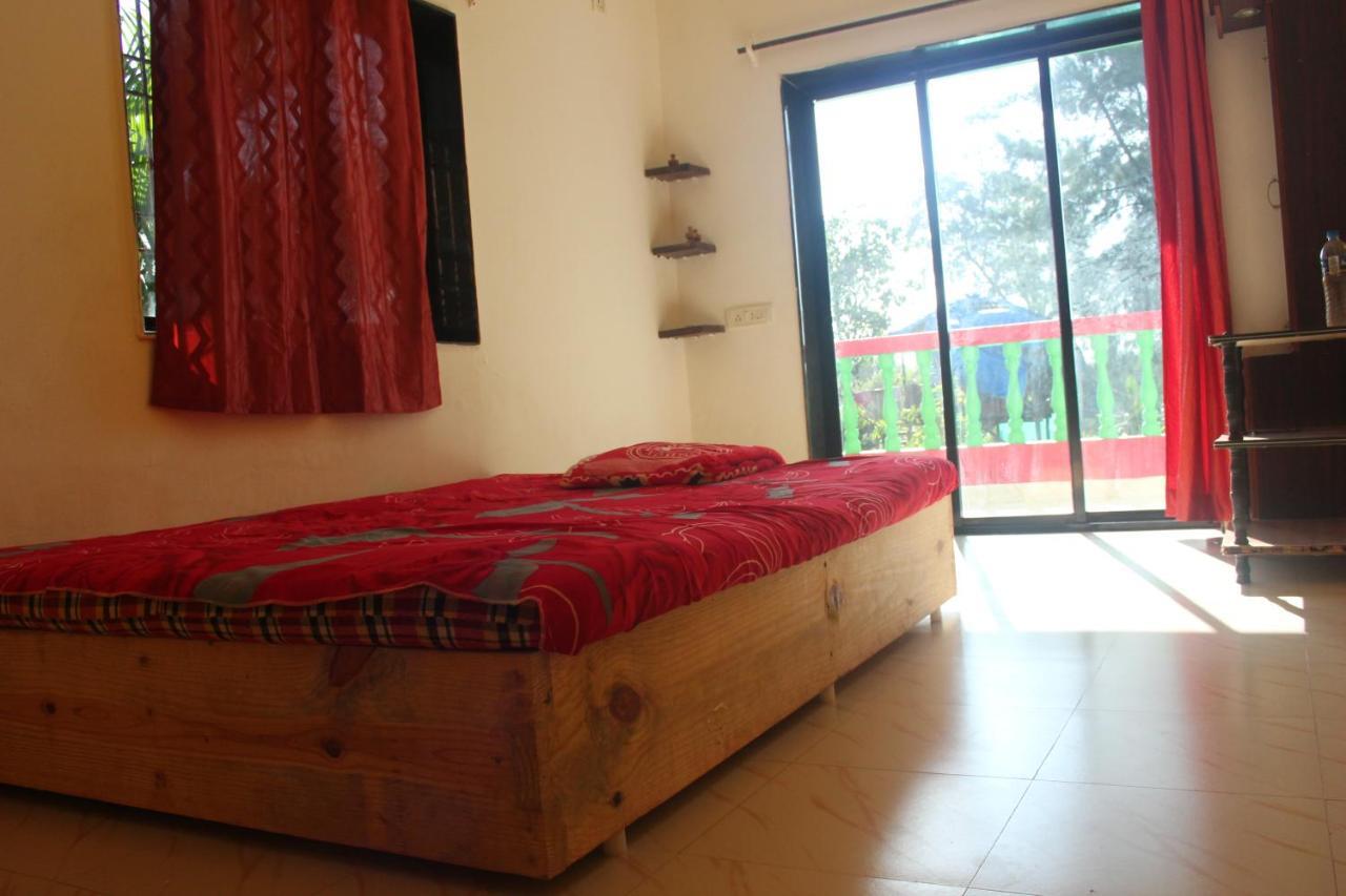 Rasta Mansion Beach Hostel And Roomsアランボル エクステリア 写真