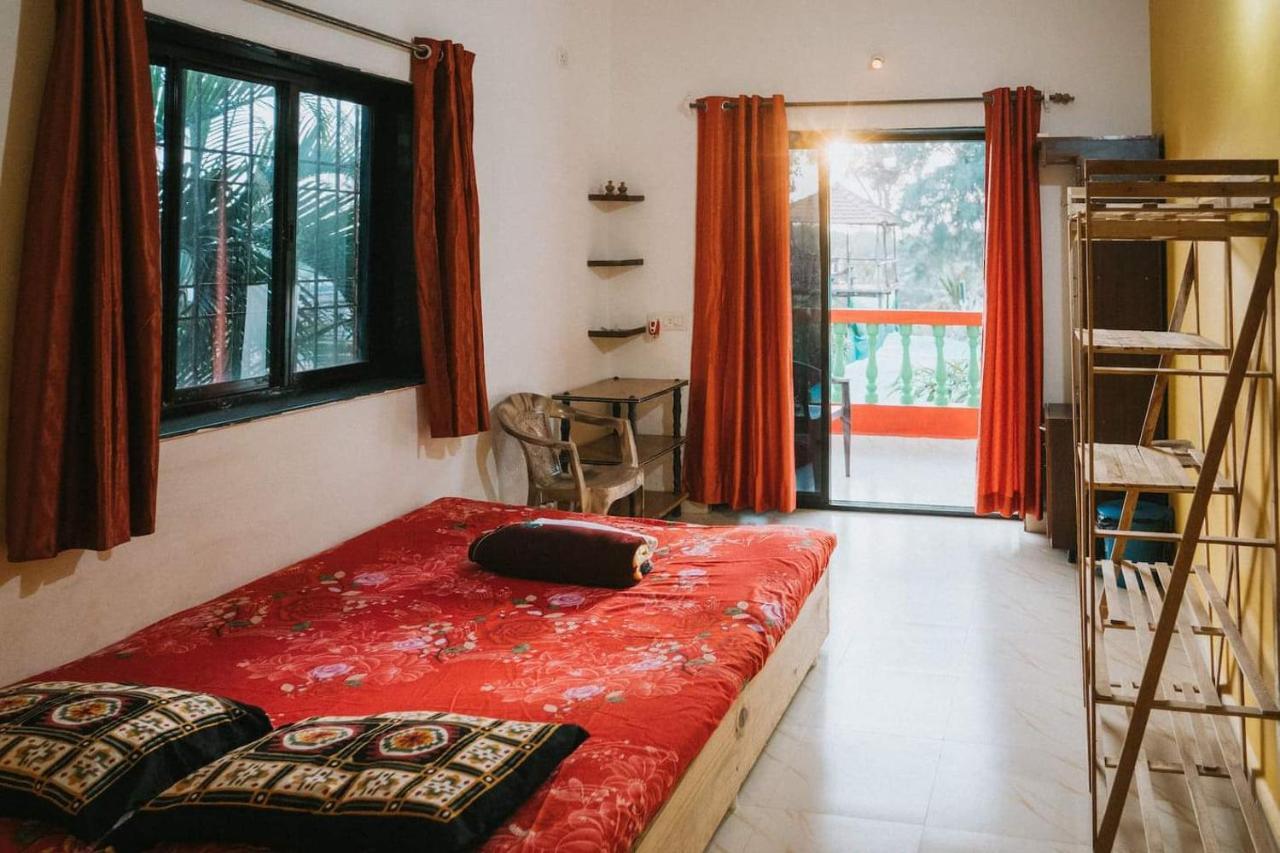 Rasta Mansion Beach Hostel And Roomsアランボル エクステリア 写真
