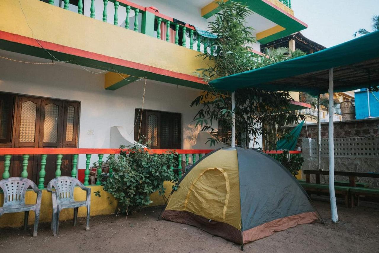 Rasta Mansion Beach Hostel And Roomsアランボル エクステリア 写真