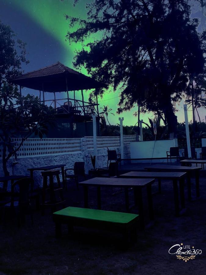 Rasta Mansion Beach Hostel And Roomsアランボル エクステリア 写真