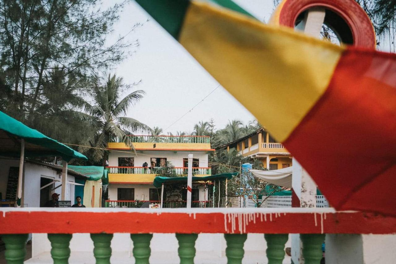 Rasta Mansion Beach Hostel And Roomsアランボル エクステリア 写真